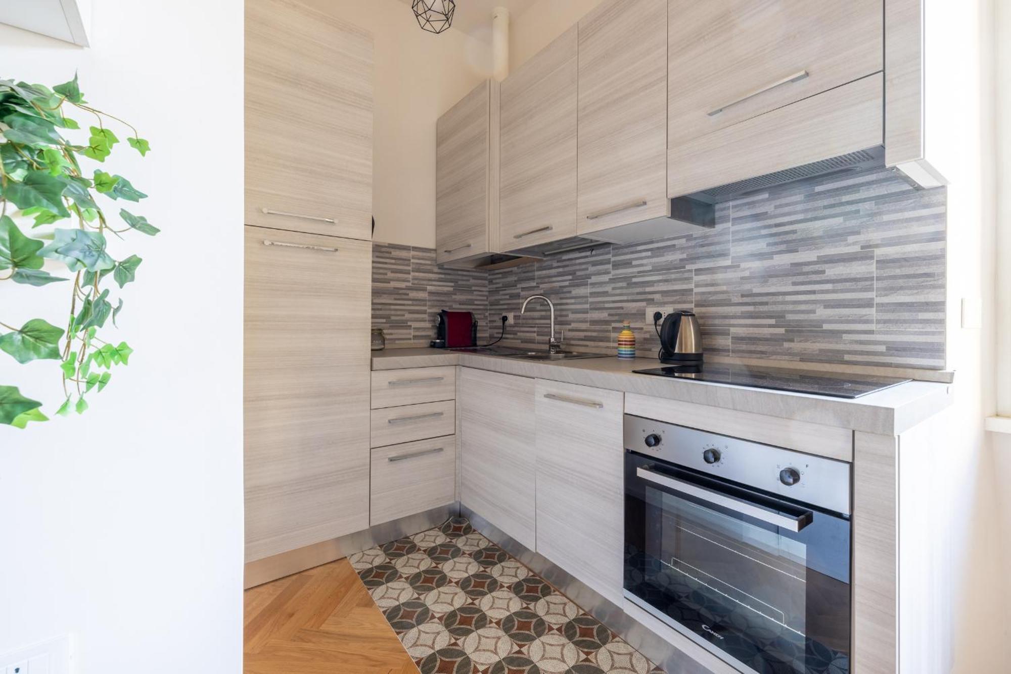 Charming Vatican Apartment Рим Экстерьер фото